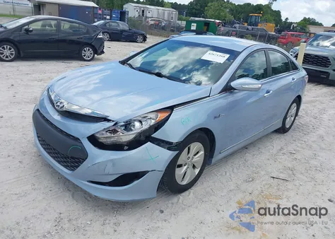 2014 Hyundai Sonata Hybrid from USA, damaged, VIN KMHEC4A42EA117386